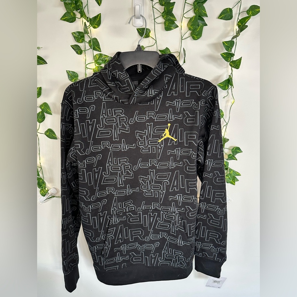 NWT Air Jordan Gray Hoodie Kids Sz. XL